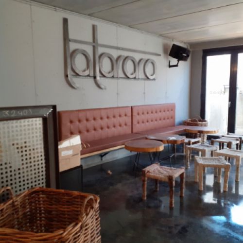 Reforma del interior del bar La Tarara